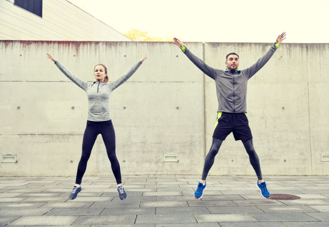 exercice jumping jack