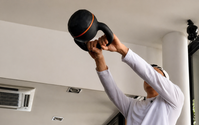 kettlebell swing