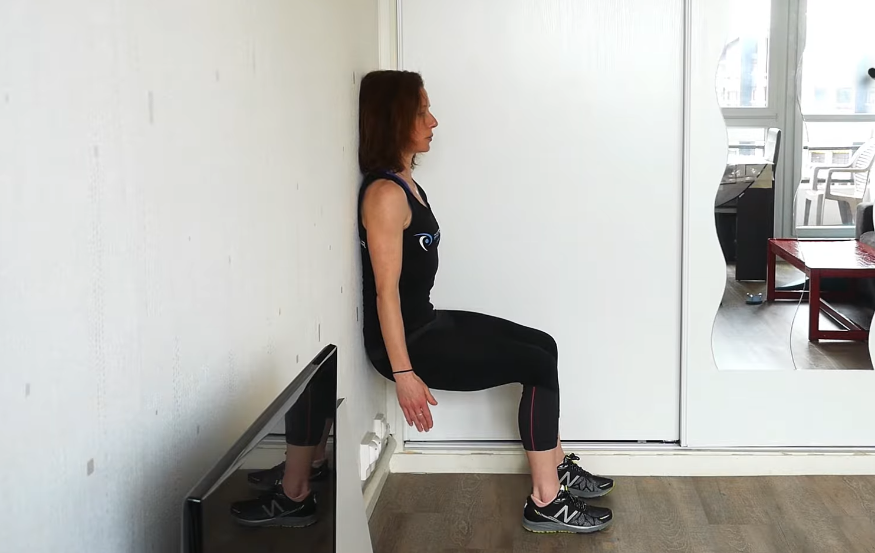 chaise wall sit